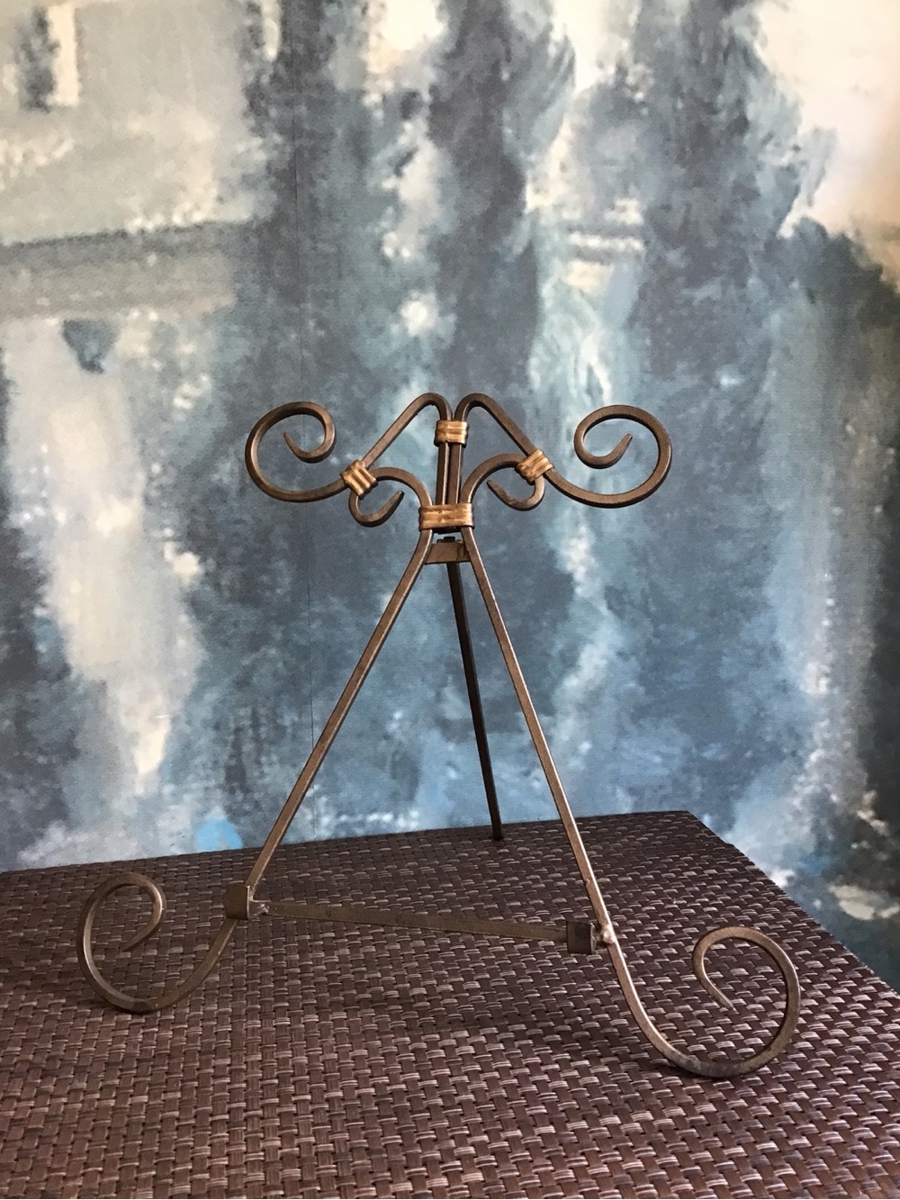 12.5” X 13.5” Wrought Iron Display Easel for Plates, Pictures, or Books